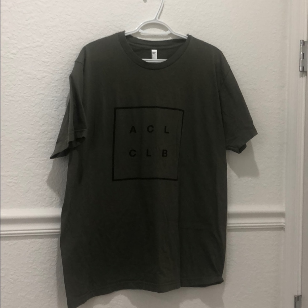 American apparel green tee